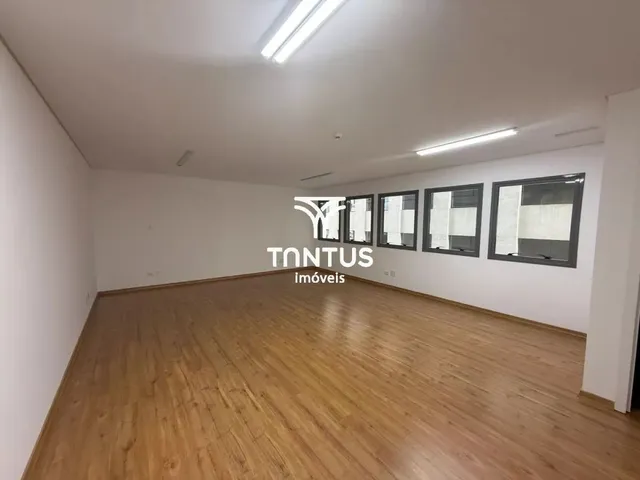 Sala à venda, no bairro Cabral em Curitiba