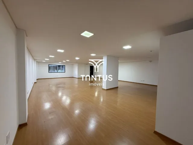Sala à venda, no bairro Cabral em Curitiba