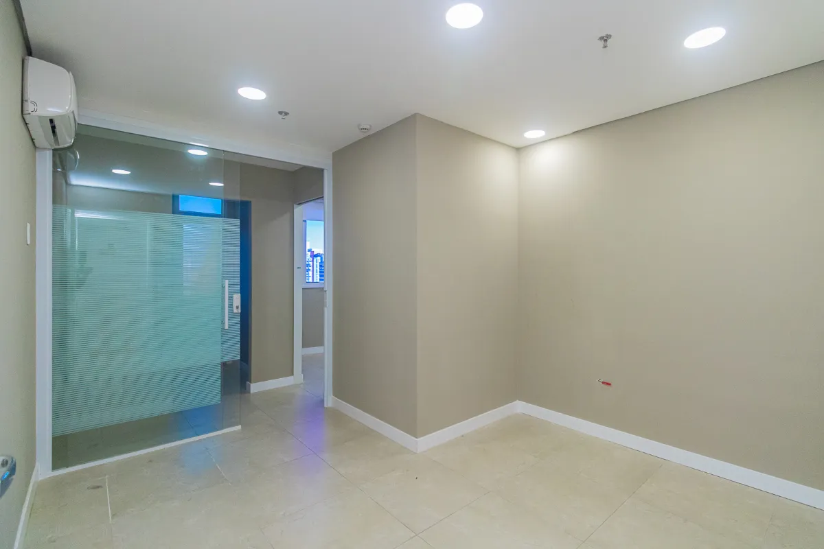 Conjunto comercial para venda em Brooklin, 32m²