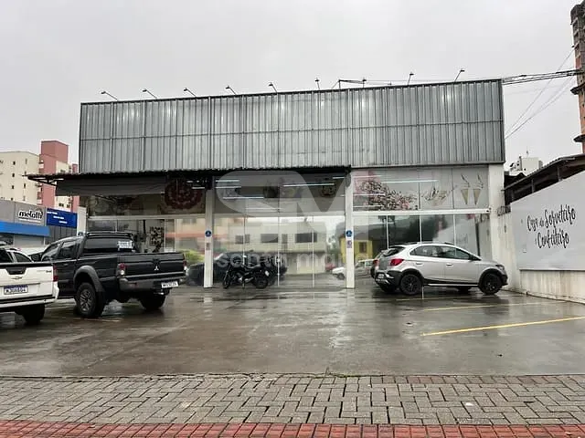 Sala com 780m², à venda, no bairro Pinheirinho em Chapecó