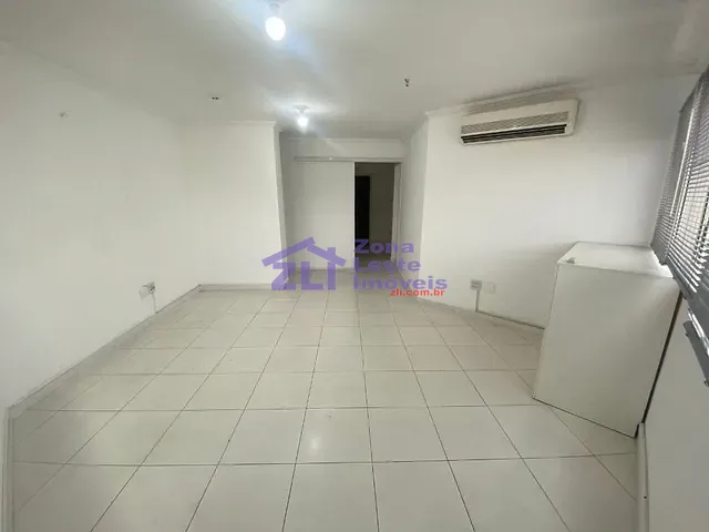 Sala com 30m², para alugar, no bairro Barra Funda em São Paulo