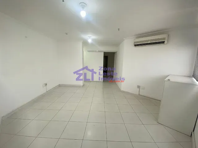 Sala com 30m², para alugar, no bairro Barra Funda em São Paulo