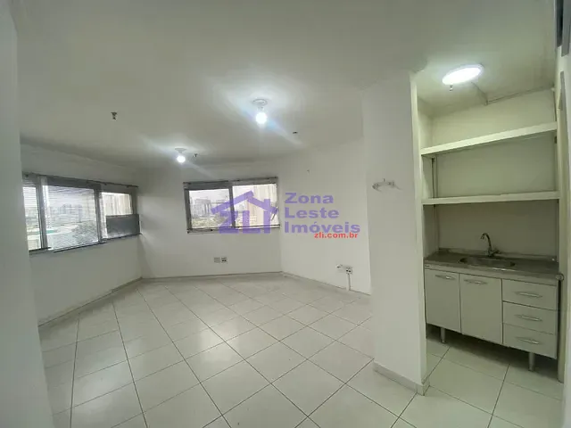 Sala com 30m², para alugar, no bairro Barra Funda em São Paulo