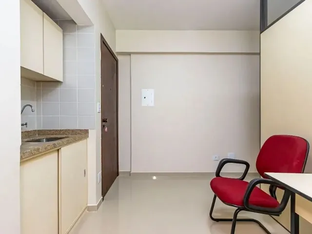 Sala à venda, no bairro Água Verde em Curitiba