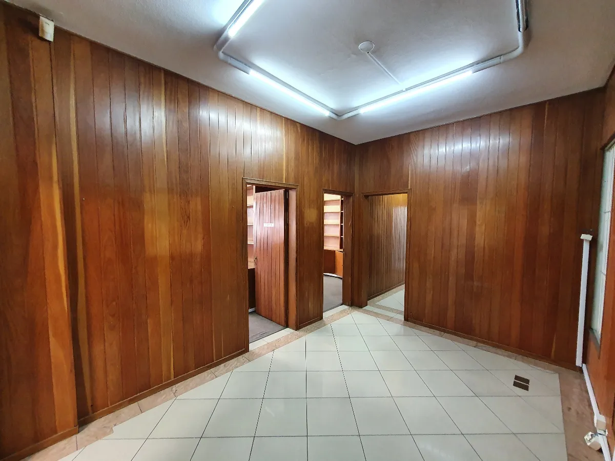 Conjunto comercial para locação em República, 90m²
