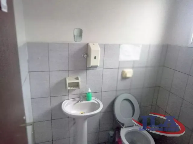 Sala para alugar, no bairro São Lourenço em Curitiba