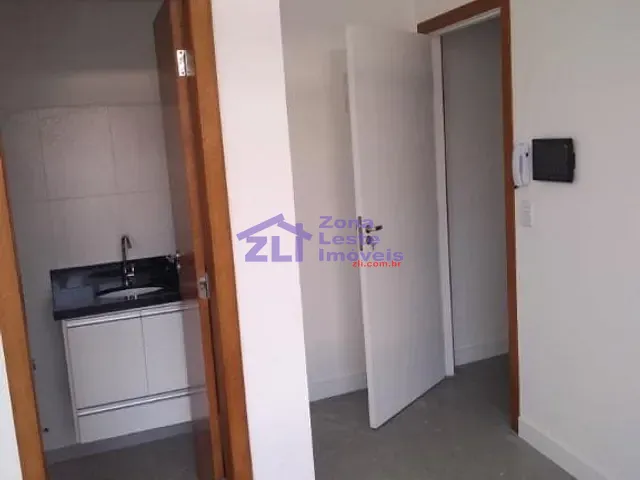 Sala com 30m², para alugar, no bairro Quarta Parada em São Paulo