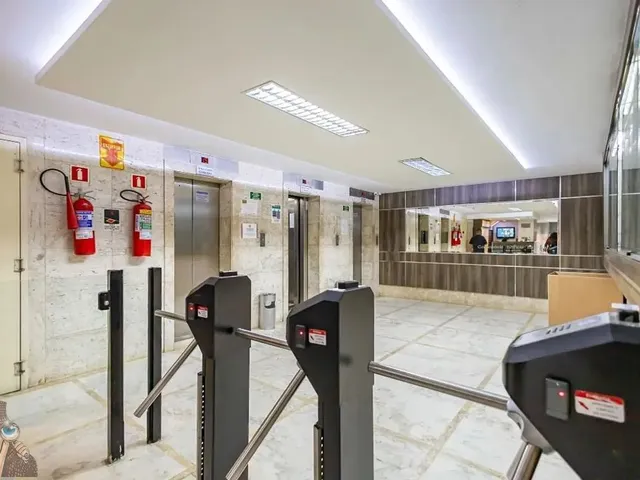 Sala à venda, no bairro Centro em Curitiba