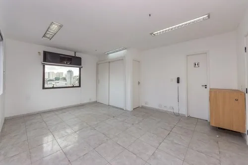 Conjunto comercial para venda em Lapa, 30m²