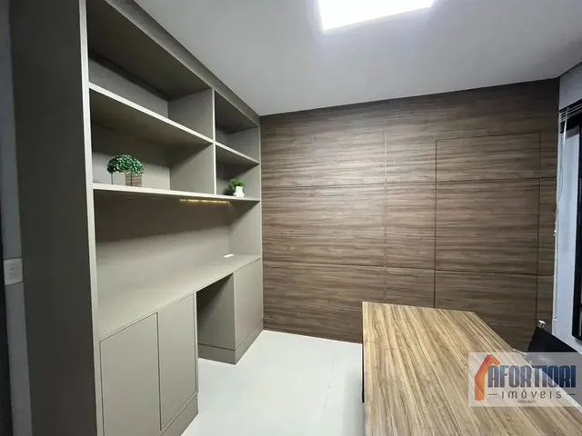 Sala para alugar, no bairro Juvevê em Curitiba