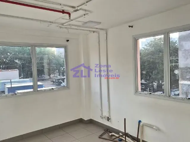 Sala com 38m², para alugar, no bairro Vila Gomes Cardim em São Paulo