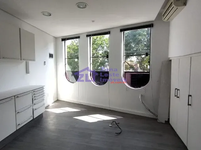Sala com 150m², para alugar, no bairro Jardim Colorado em São Paulo