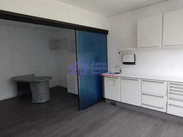 Sala com 150m², para alugar, no bairro Jardim Colorado em São Paulo