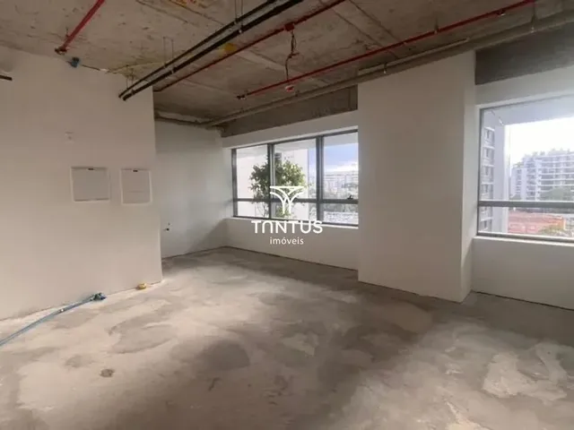 Sala para alugar, no bairro Alto da Glória em Curitiba