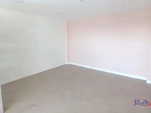 Sala para alugar, no bairro Cabral em Curitiba