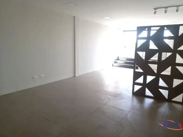 Sala para alugar, no bairro Cabral em Curitiba