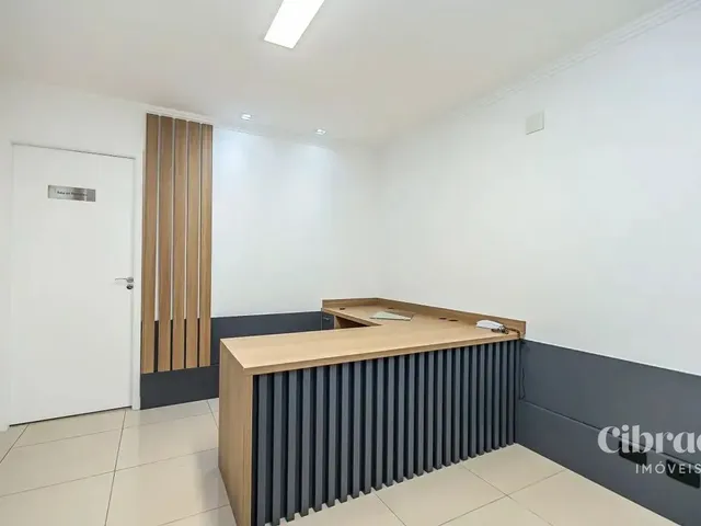 Sala para alugar, no bairro Centro Cívico em Curitiba