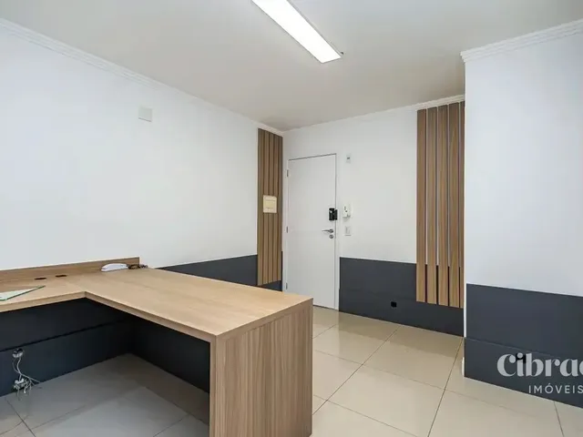 Sala para alugar, no bairro Centro Cívico em Curitiba