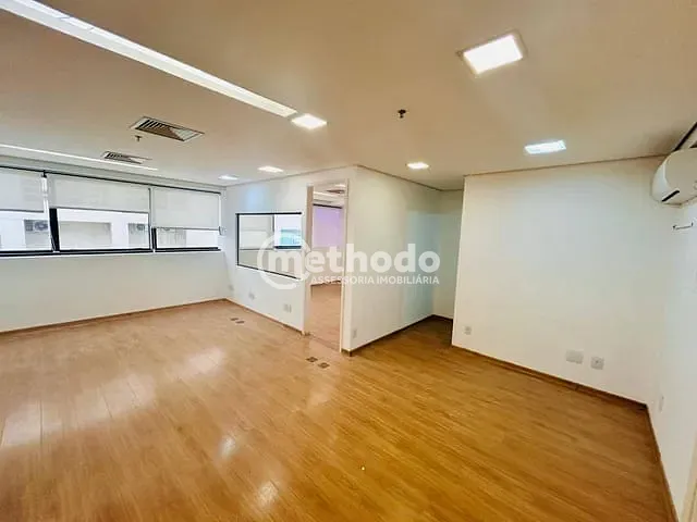 Sala com 46m², à venda ou para alugar, no bairro Cambuí em Campinas