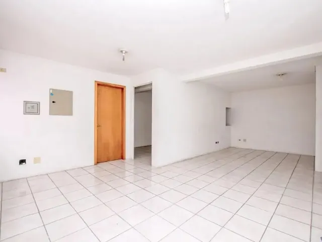 Sala à venda, no bairro Água Verde em Curitiba
