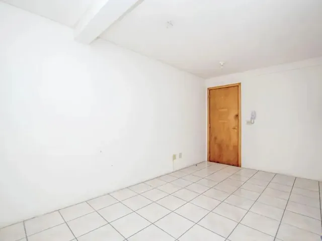 Sala à venda, no bairro Água Verde em Curitiba