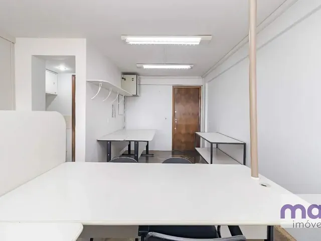 Sala à venda, no bairro Centro em Curitiba