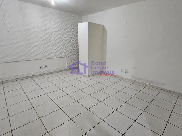 Sala com 32m², para alugar, no bairro São Miguel Paulista em São Paulo