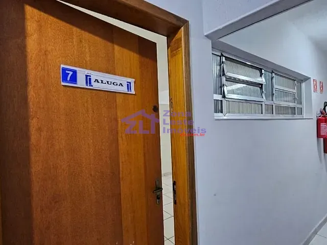 Sala com 32m², para alugar, no bairro São Miguel Paulista em São Paulo