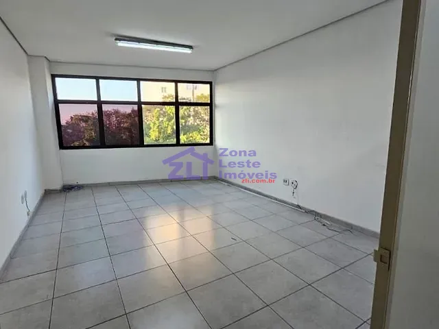 Sala com 44m², para alugar, no bairro São Miguel Paulista em São Paulo