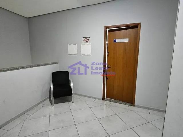 Sala com 44m², para alugar, no bairro São Miguel Paulista em São Paulo