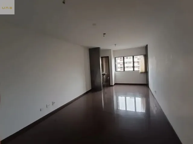 Sala para alugar, no bairro Água Verde em Curitiba