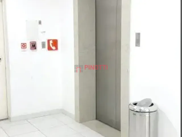 Sala à venda ou para alugar, no bairro Centro em São Bernardo do Campo