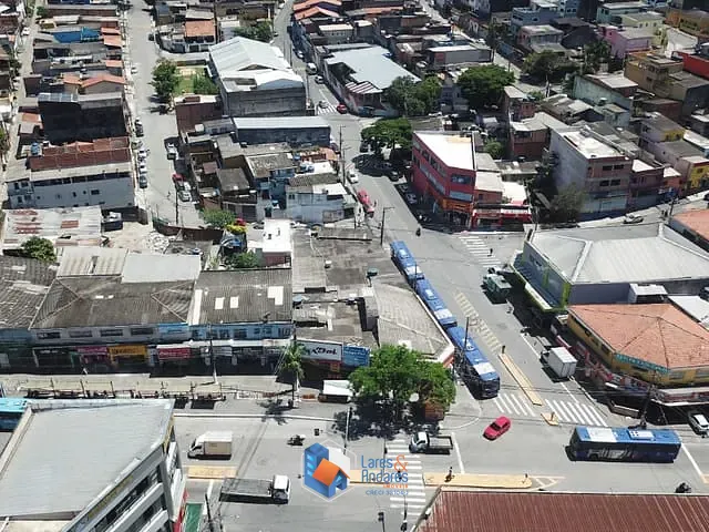 Prédio com 276m², à venda, no bairro Jardim Santa Tereza em Embu Das Artes