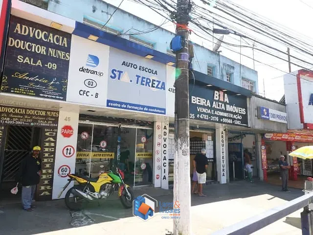 Prédio com 276m², à venda, no bairro Jardim Santa Tereza em Embu Das Artes