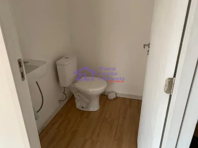 Sala com 38m², para alugar, no bairro Vila Carrão em São Paulo