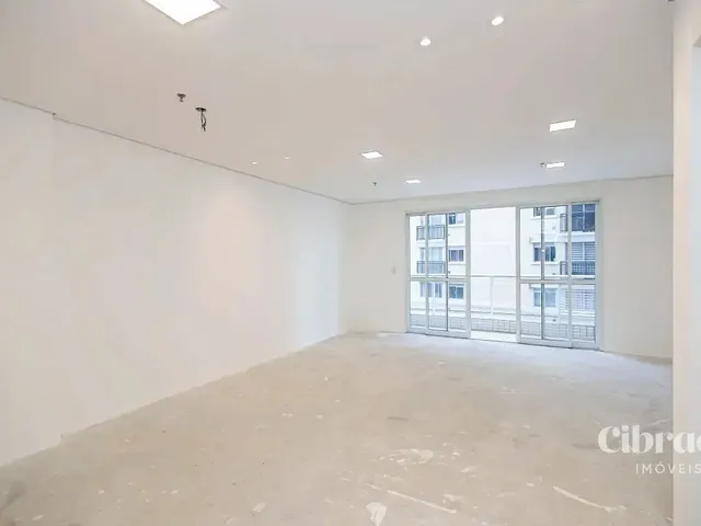 Sala para alugar, no bairro Água Verde em Curitiba