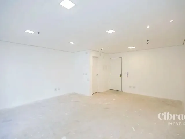 Sala para alugar, no bairro Água Verde em Curitiba