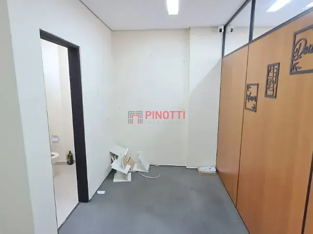 Sala para alugar, no bairro Nova Petrópolis em São Bernardo do Campo