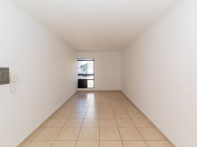 Sala para alugar, no bairro Água Verde em Curitiba