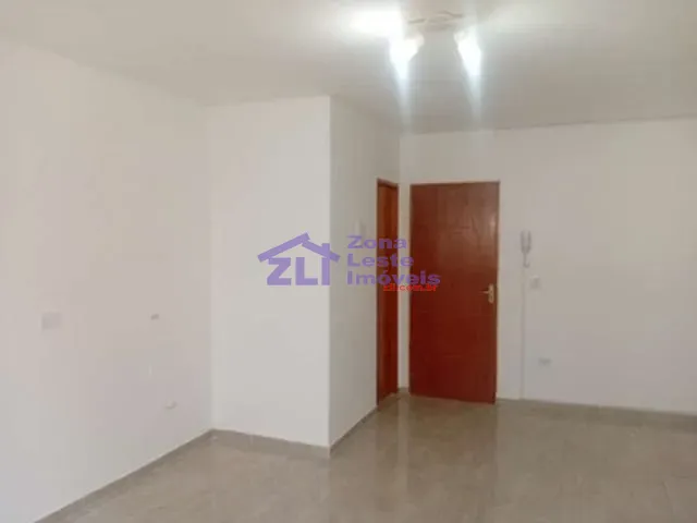 Sala com 30m², para alugar, no bairro Vila Carrão em São Paulo