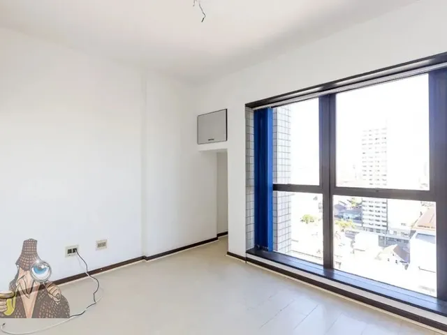Sala à venda, no bairro Centro em Curitiba