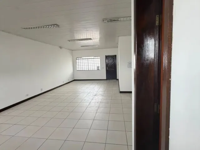 Sala para alugar, no bairro Centro em Pinhais