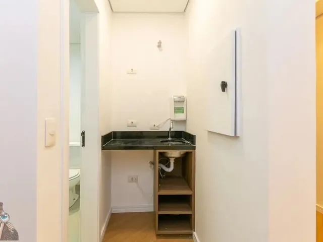 Sala à venda, no bairro Alto da Glória em Curitiba