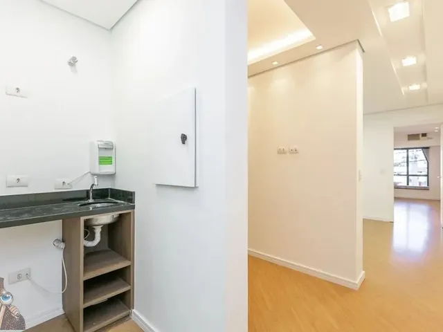Sala à venda, no bairro Alto da Glória em Curitiba