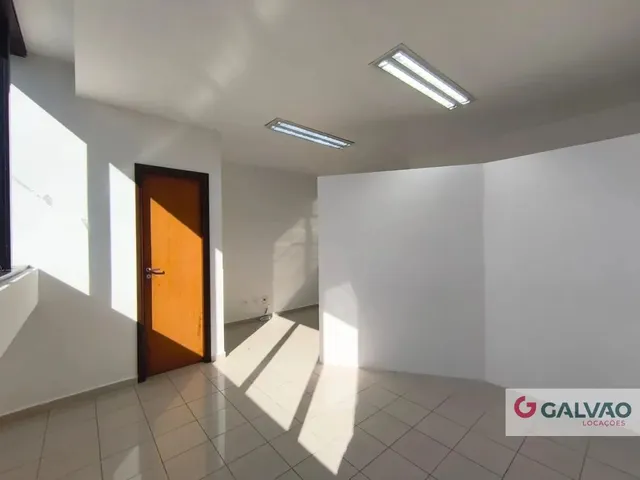 Sala para alugar, no bairro Ahú em Curitiba