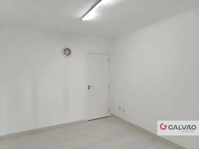 Sala para alugar, no bairro Água Verde em Curitiba