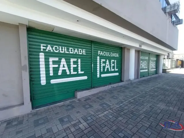 Sala para alugar, no bairro Hauer em Curitiba