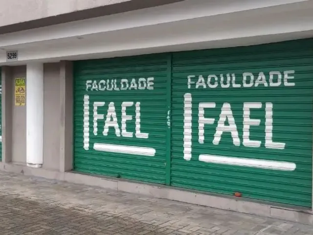 Sala para alugar, no bairro Hauer em Curitiba