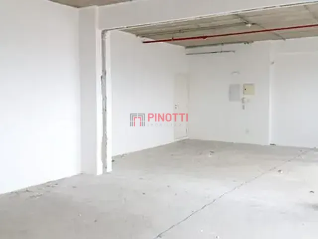 Sala à venda ou para alugar, no bairro Centro em São Bernardo do Campo
