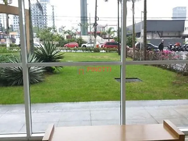 Sala à venda ou para alugar, no bairro Centro em São Bernardo do Campo